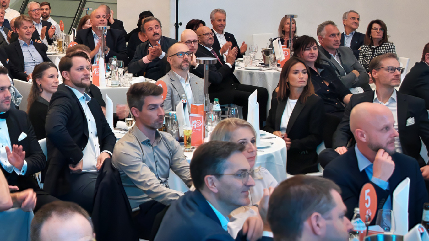 Premedia und Insider One